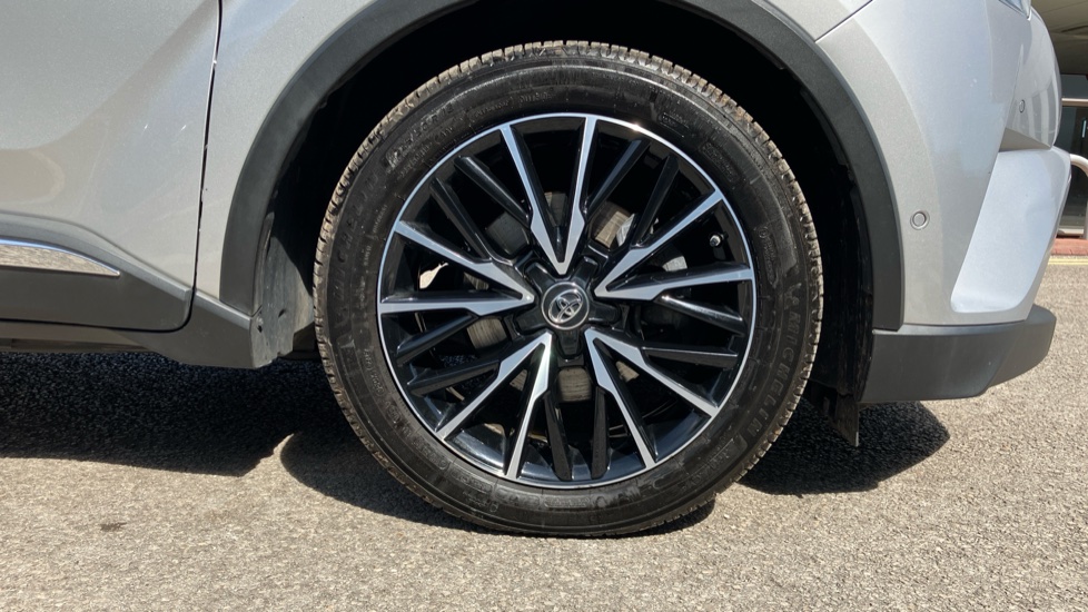 Toyota C-HR 1.8 Hybrid Excel 5dr CVT [Leather] Hybrid Hatchback - Image 34