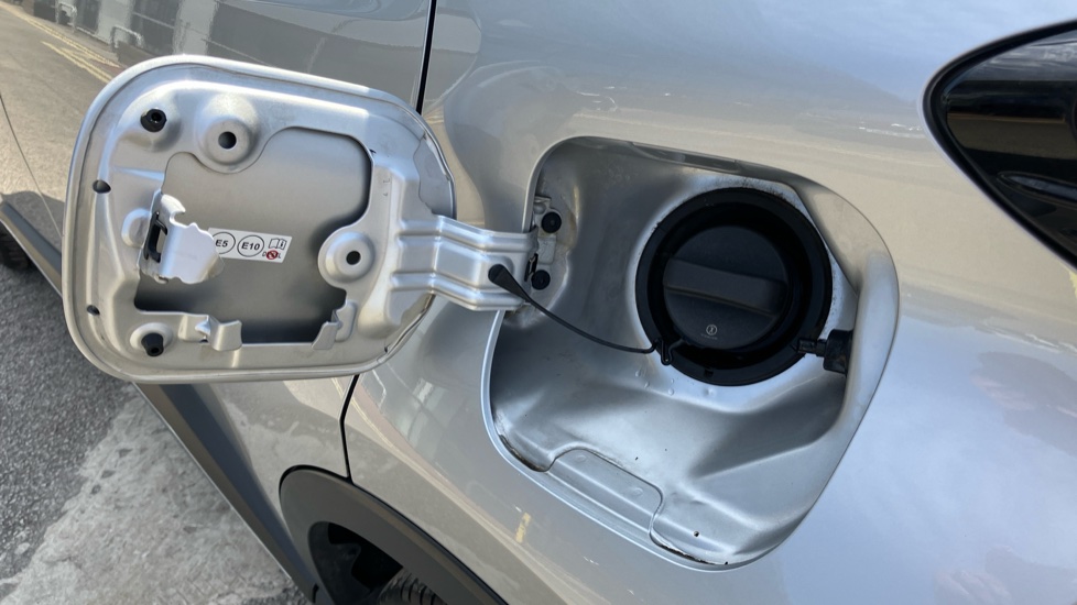 Toyota C-HR 1.8 Hybrid Excel 5dr CVT [Leather] Hybrid Hatchback - Image 39