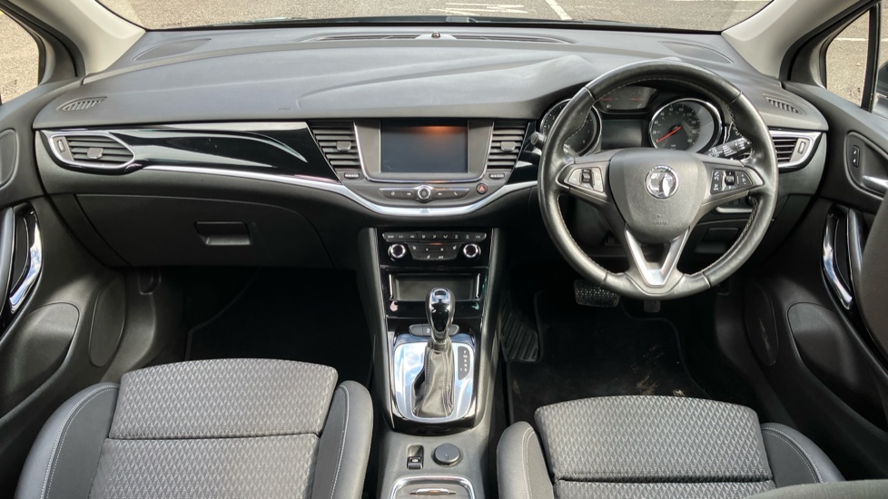 Vauxhall Astra 1.4T 16V 150 Griffin 5dr Auto [Start Stop] Petrol Hatchback - Image 10