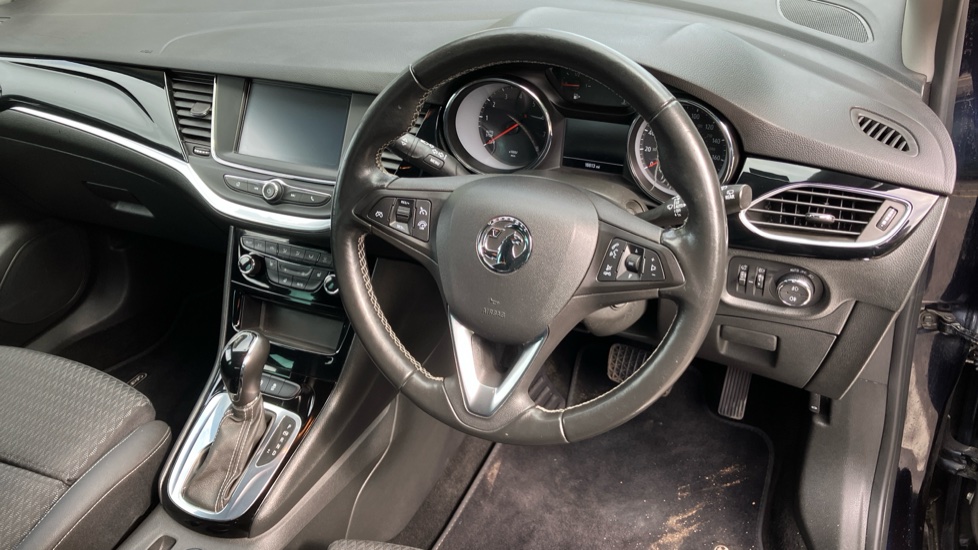Vauxhall Astra 1.4T 16V 150 Griffin 5dr Auto [Start Stop] Petrol Hatchback - Image 11