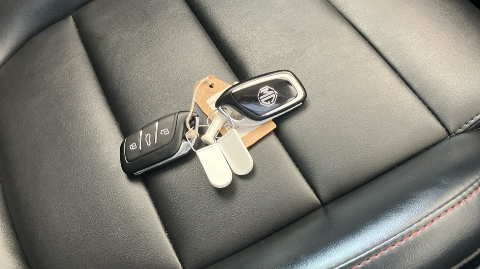 MG HS 1.5 T-GDI Excite 5dr Petrol Hatchback - Image 20