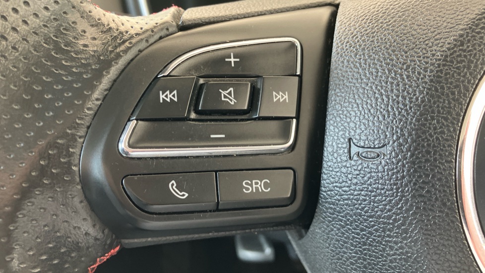 MG HS 1.5 T-GDI Excite 5dr Petrol Hatchback - Image 21