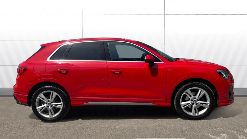 Audi Q3 35 TFSI S Line 5dr S Tronic Petrol Estate - Image 5