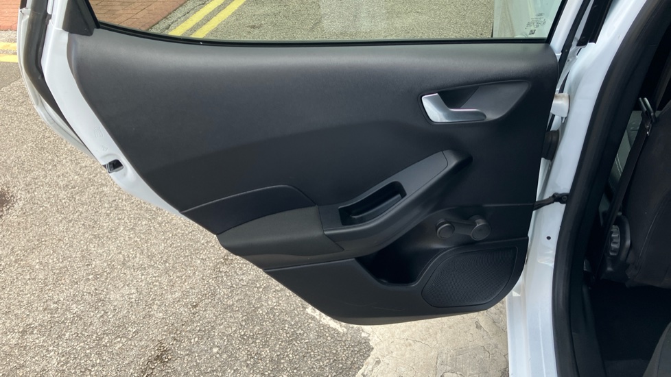 Ford Fiesta 1.0 EcoBoost Titanium 5dr Petrol Hatchback - Image 31