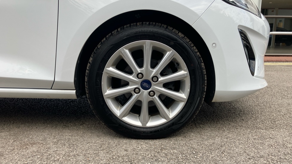 Ford Fiesta 1.0 EcoBoost Titanium 5dr Petrol Hatchback - Image 35