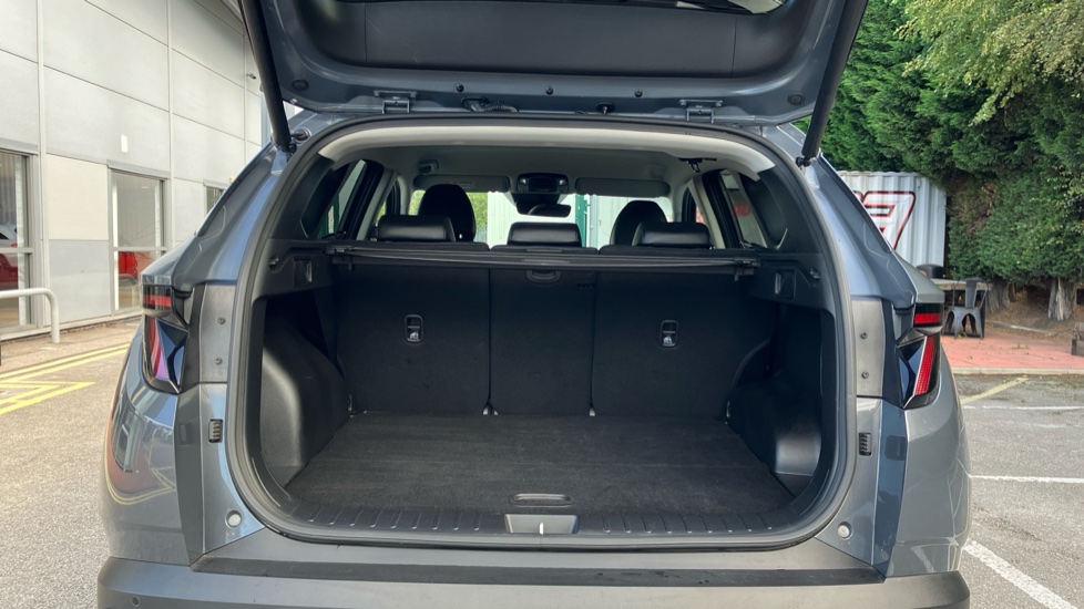 Hyundai TUCSON 1.6T Hybrid Premium 5dr Auto Hybrid Estate - Image 4