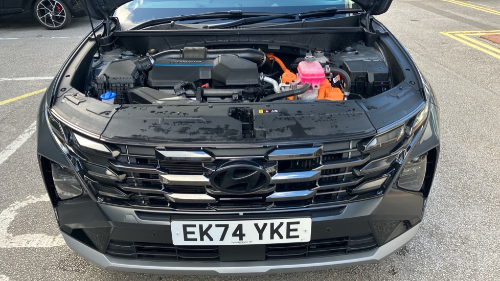 Hyundai TUCSON 1.6T Hybrid Premium 5dr Auto Hybrid Estate - Image 8