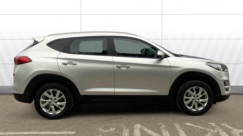 Hyundai TUCSON 1.6 GDi SE Nav 5dr 2WD Petrol Estate - Image 5