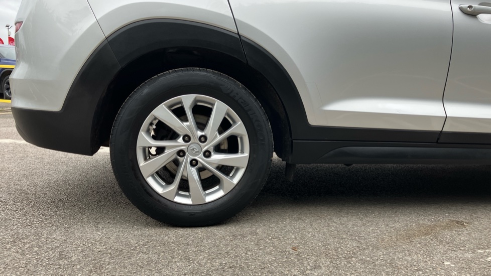 Hyundai TUCSON 1.6 GDi SE Nav 5dr 2WD Petrol Estate - Image 7