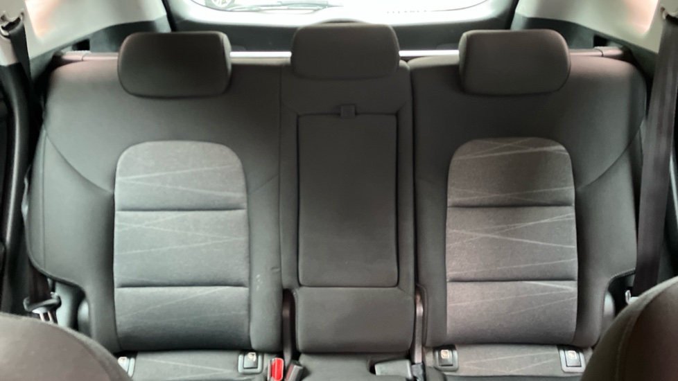 Hyundai TUCSON 1.6 GDi SE Nav 5dr 2WD Petrol Estate - Image 15