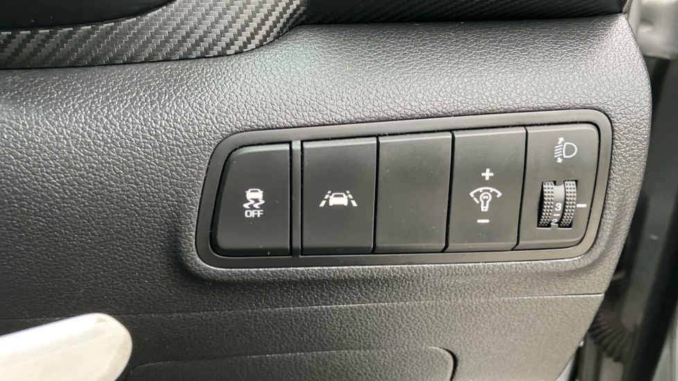Hyundai TUCSON 1.6 GDi SE Nav 5dr 2WD Petrol Estate - Image 23