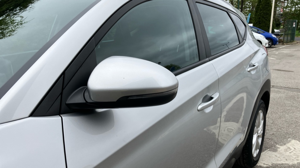Hyundai TUCSON 1.6 GDi SE Nav 5dr 2WD Petrol Estate - Image 34