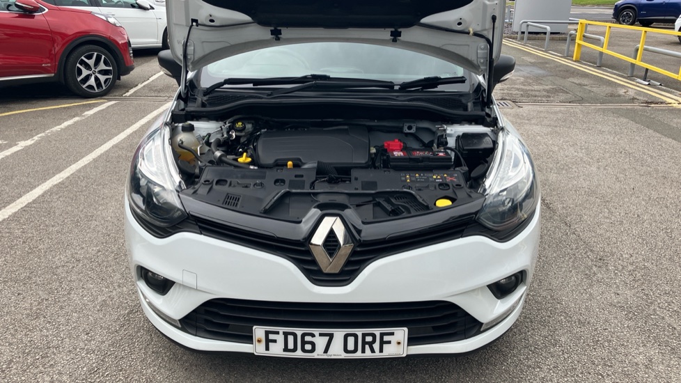 Renault Clio 1.2 16V Play 5dr Petrol Hatchback - Image 8