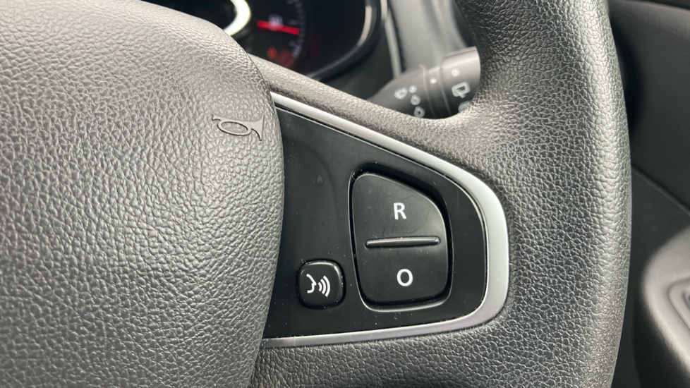 Renault Clio 1.2 16V Play 5dr Petrol Hatchback - Image 21