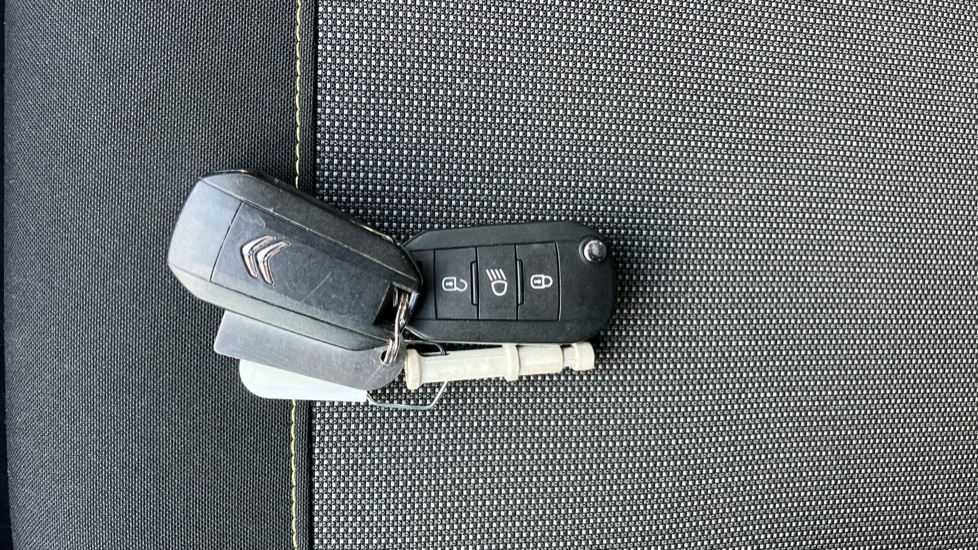 Citroen C3 1.2 PureTech 83 Feel 5dr Petrol Hatchback - Image 20