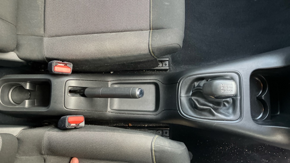Citroen C3 1.2 PureTech 83 Feel 5dr Petrol Hatchback - Image 26