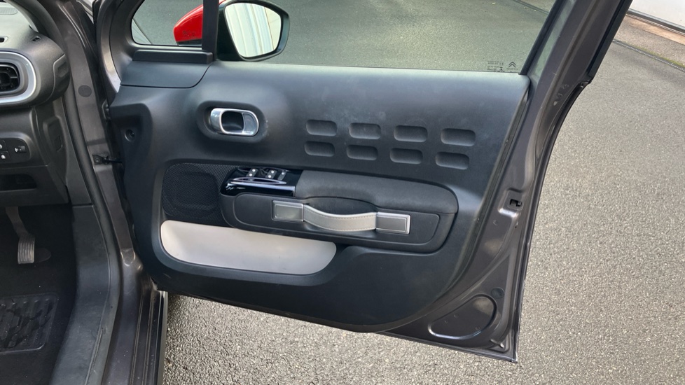 Citroen C3 1.2 PureTech 83 Feel 5dr Petrol Hatchback - Image 29
