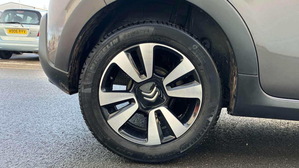 Citroen C3 1.2 PureTech 83 Feel 5dr Petrol Hatchback - Image 36