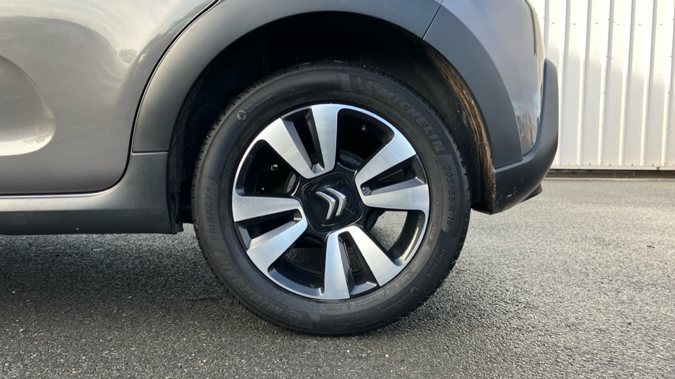 Citroen C3 1.2 PureTech 83 Feel 5dr Petrol Hatchback - Image 37