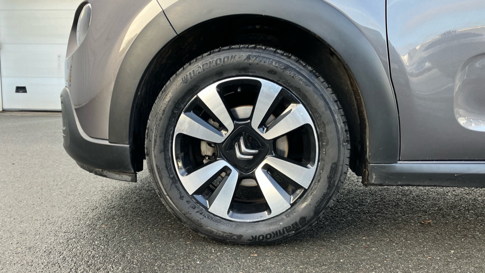 Citroen C3 1.2 PureTech 83 Feel 5dr Petrol Hatchback - Image 38