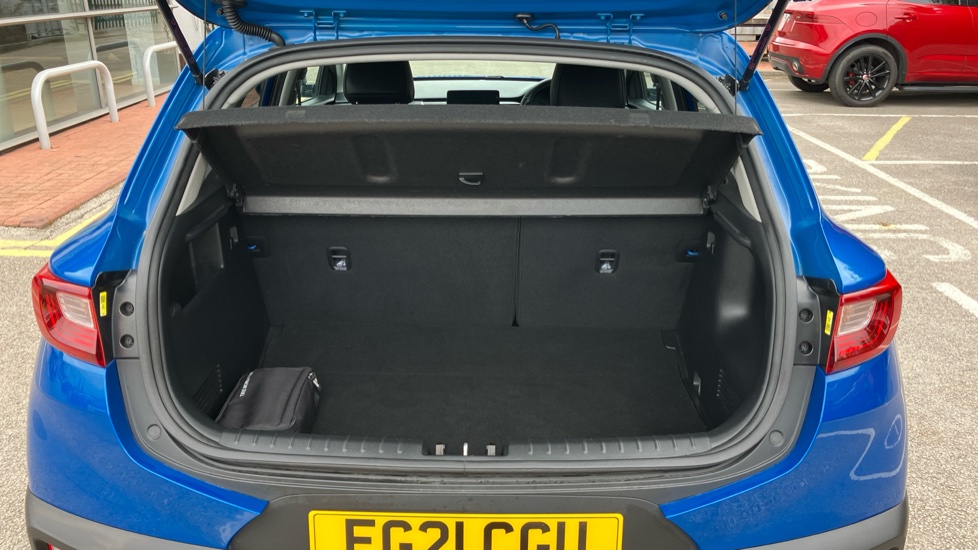 Kia Stonic 1.0T GDi 48V GT-Line 5dr Petrol Estate - Image 4