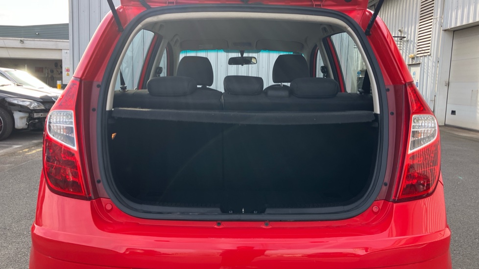 Hyundai i10 1.2 Active 5dr Auto Petrol Hatchback - Image 4