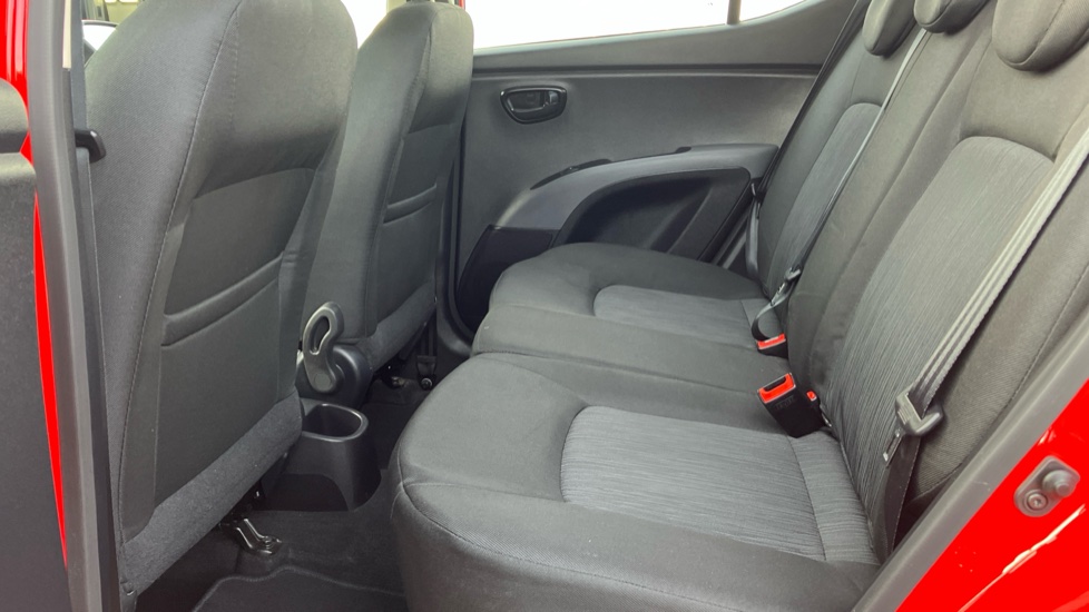 Hyundai i10 1.2 Active 5dr Auto Petrol Hatchback - Image 16