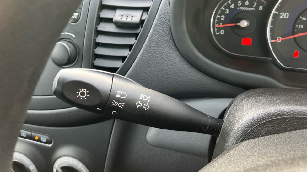Hyundai i10 1.2 Active 5dr Auto Petrol Hatchback - Image 21