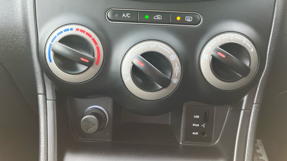 Hyundai i10 1.2 Active 5dr Auto Petrol Hatchback - Image 23