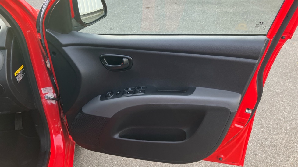 Hyundai i10 1.2 Active 5dr Auto Petrol Hatchback - Image 29