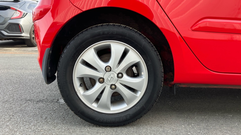 Hyundai i10 1.2 Active 5dr Auto Petrol Hatchback - Image 36