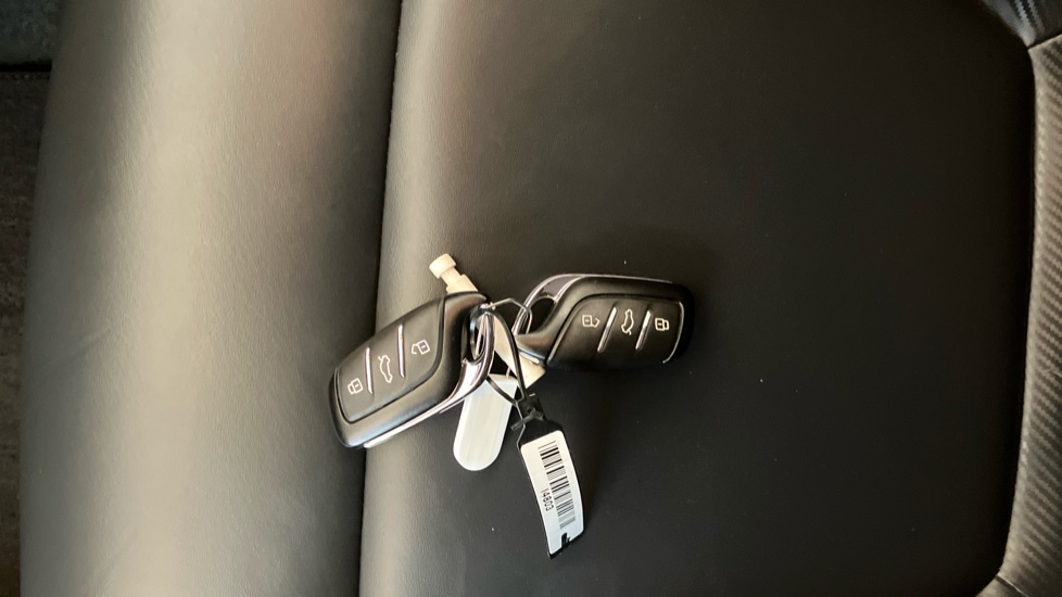 MG ZS 1.0T GDi Exclusive 5dr DCT Petrol Hatchback - Image 20