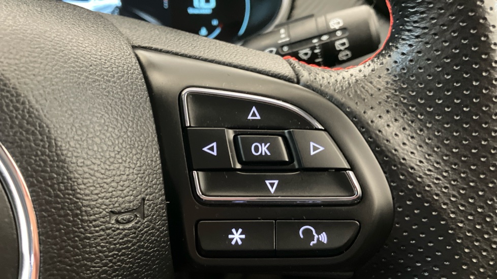 MG ZS 1.0T GDi Exclusive 5dr DCT Petrol Hatchback - Image 21
