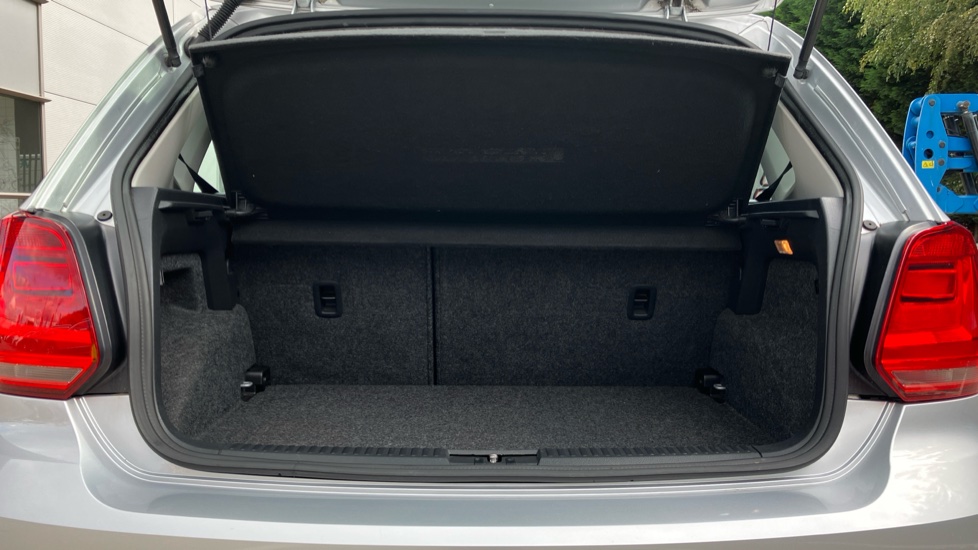 Volkswagen Polo 1.2 TSI SE 5dr Petrol Hatchback - Image 4