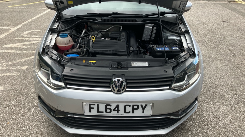 Volkswagen Polo 1.2 TSI SE 5dr Petrol Hatchback - Image 8