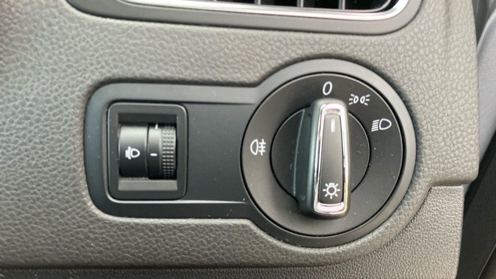 Volkswagen Polo 1.2 TSI SE 5dr Petrol Hatchback - Image 26