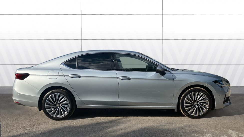 Skoda Superb 2.0 TDI 193 Laurin + Klement 4X4 5dr DSG Diesel Hatchback - Image 5