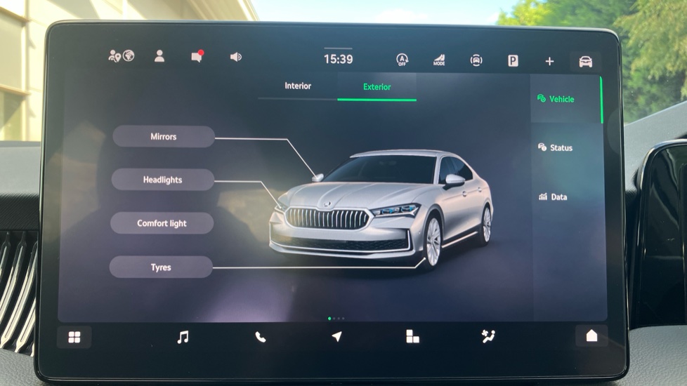Skoda Superb 2.0 TDI 193 Laurin + Klement 4X4 5dr DSG Diesel Hatchback - Image 12