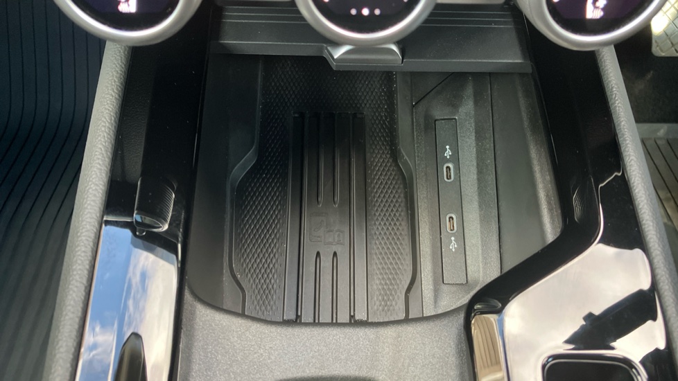 Skoda Superb 2.0 TDI 193 Laurin + Klement 4X4 5dr DSG Diesel Hatchback - Image 25