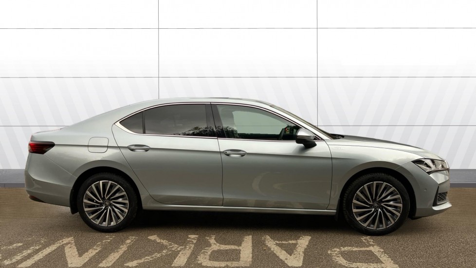 Skoda Superb 2.0 TDI 193 Laurin + Klement 4X4 5dr DSG Diesel Hatchback - Image 5