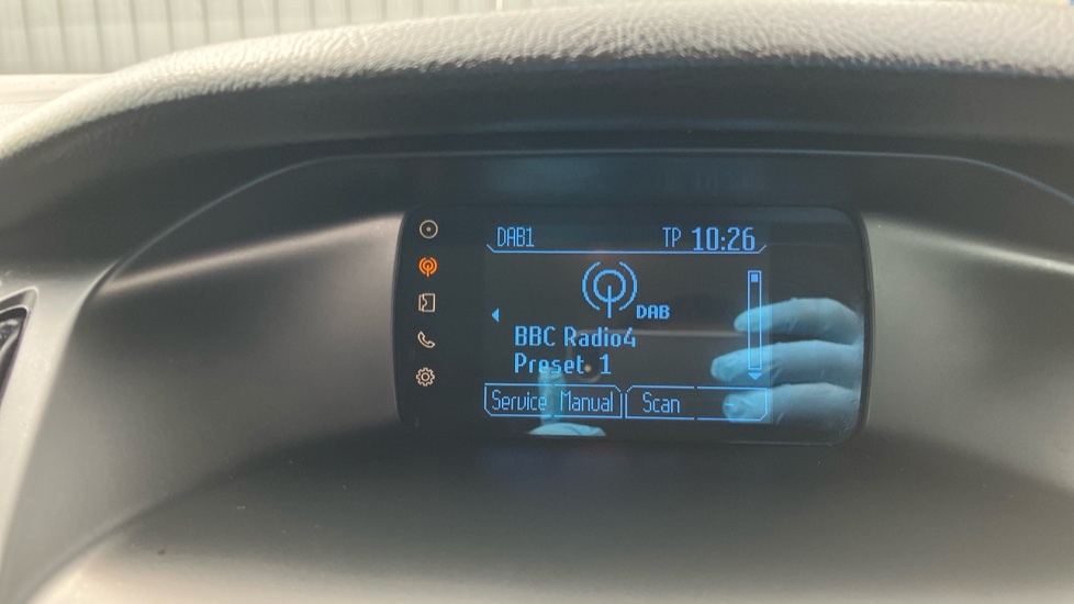 Ford Focus 1.0 125 EcoBoost Zetec 5dr Petrol Hatchback - Image 12