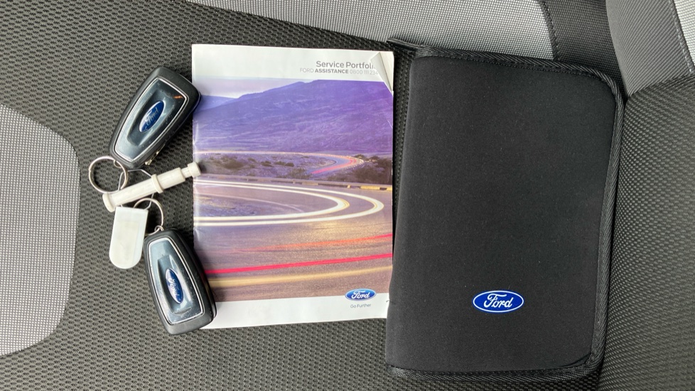 Ford Focus 1.0 125 EcoBoost Zetec 5dr Petrol Hatchback - Image 19