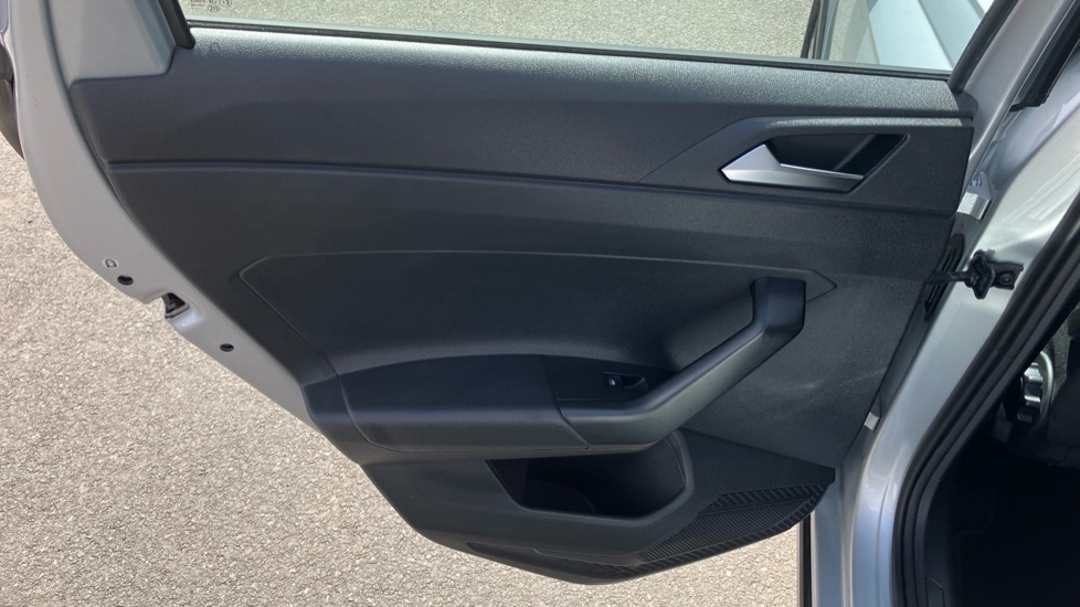 Volkswagen Taigo 1.0 TSI Life 5dr Petrol Hatchback - Image 29