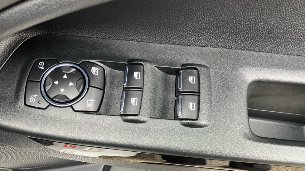 Ford EcoSport 1.0 EcoBoost 140 ST-Line 5dr Petrol Hatchback - Image 27