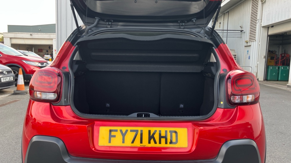 Citroen C3 1.2 PureTech 110 Shine 5dr EAT6 Petrol Hatchback - Image 4