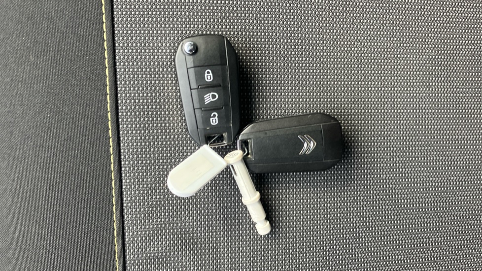 Citroen C3 1.2 PureTech 110 Shine 5dr EAT6 Petrol Hatchback - Image 20