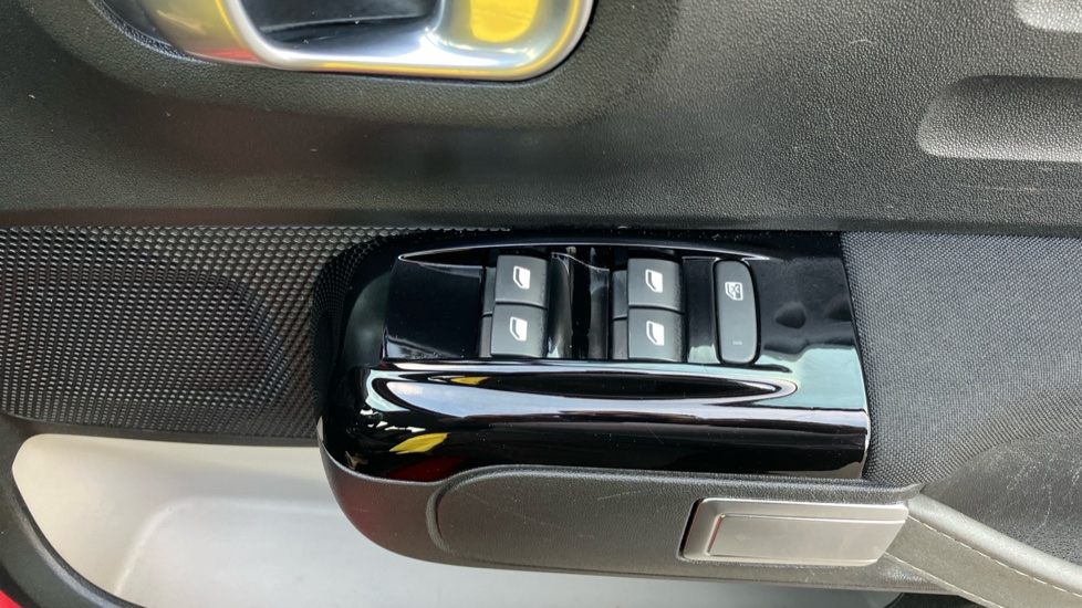 Citroen C3 1.2 PureTech 110 Shine 5dr EAT6 Petrol Hatchback - Image 27
