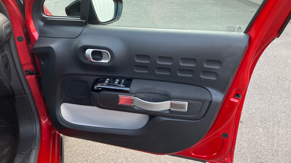 Citroen C3 1.2 PureTech 110 Shine 5dr EAT6 Petrol Hatchback - Image 28