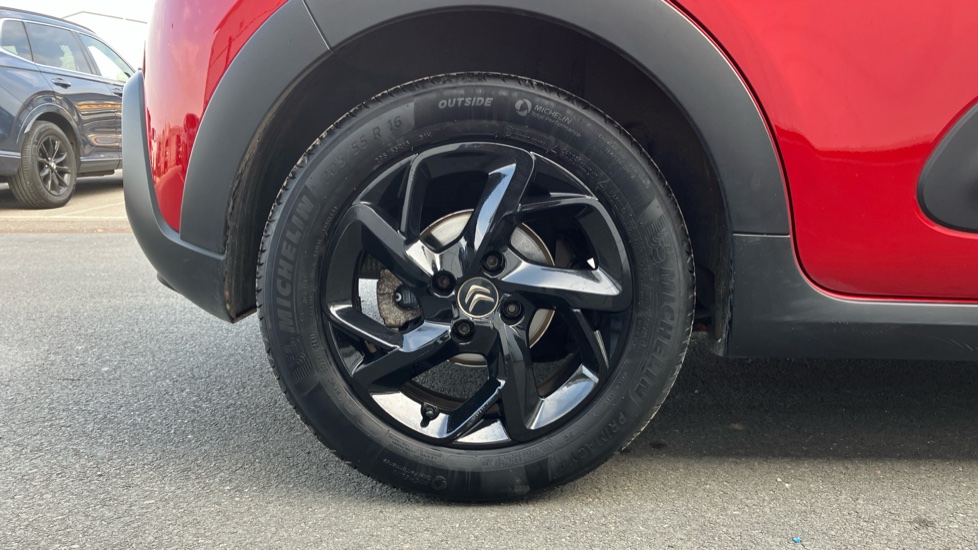 Citroen C3 1.2 PureTech 110 Shine 5dr EAT6 Petrol Hatchback - Image 35