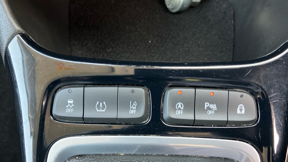 Vauxhall Crossland 1.2 Turbo Ultimate 5dr Petrol Hatchback - Image 26